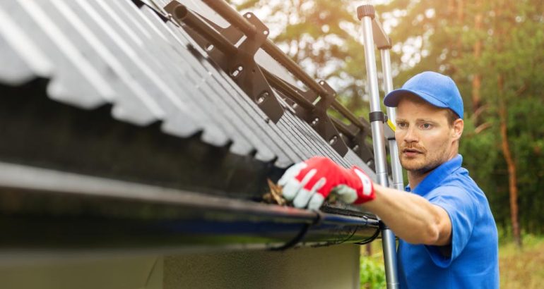 commercial gutter cleaning